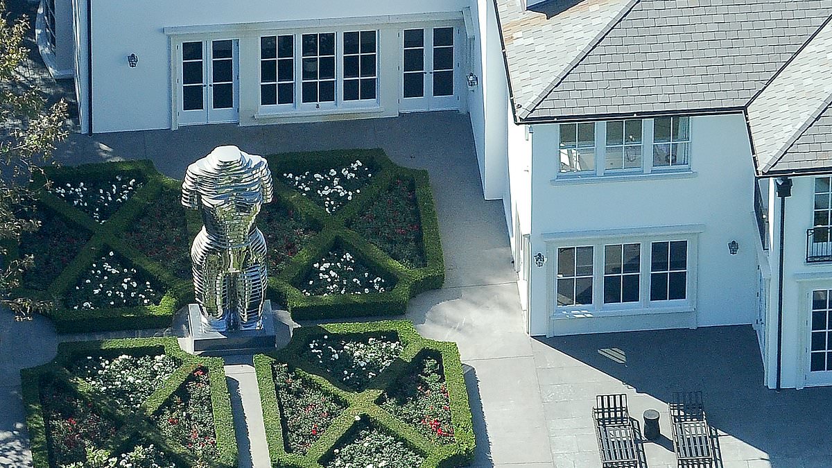 Diddy Kim Porter Statue: A Touching Memorial & Legacy