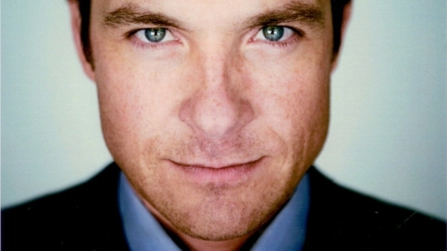 The actual truth about Jason Bateman eye color: What exact shade are his famous eyes really, lets see.