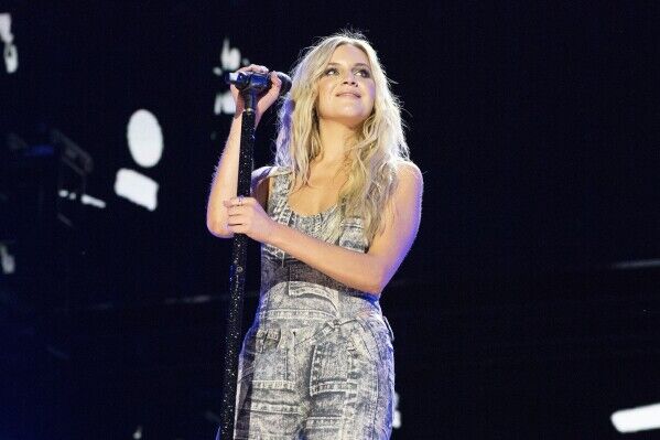 Kelsea Ballerini Cuts Short Concert at KeyBank Center in Buffalo, Leaving the Audience Puzzled and Asking Why.